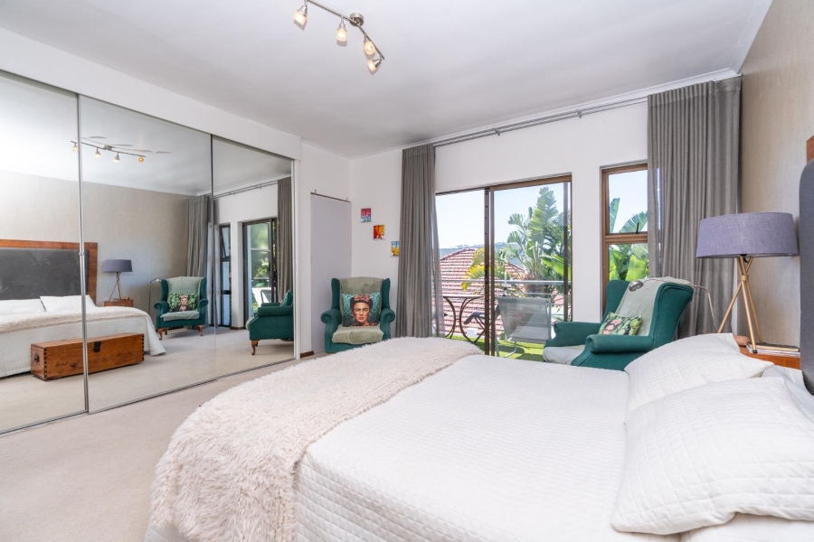 5 Bedroom Property for Sale in Oranjezicht Western Cape